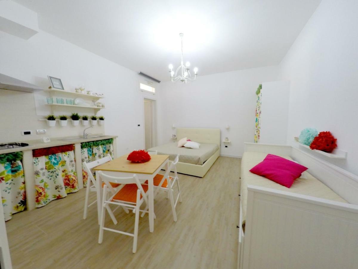 Casa Vacanze Coralloholiday Hotel Torre Lapillo Eksteriør billede