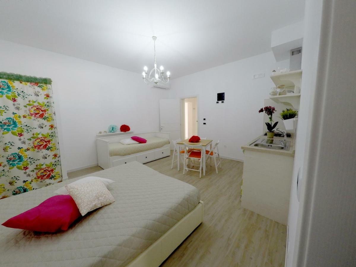 Casa Vacanze Coralloholiday Hotel Torre Lapillo Eksteriør billede